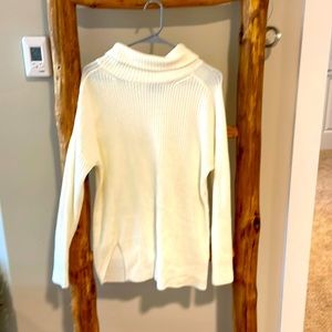 Turtle neck sweater